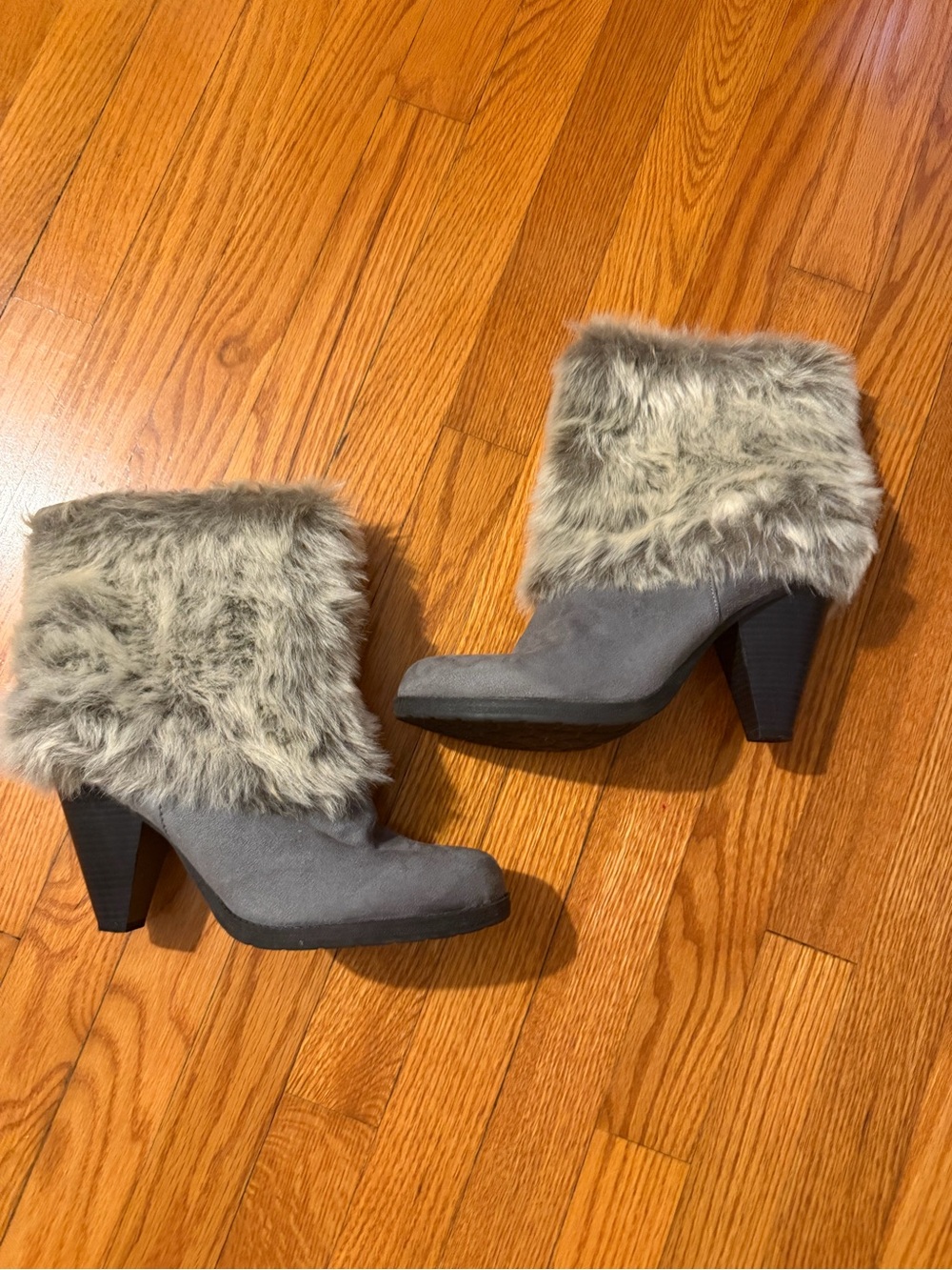 Cloudwalkers y2k fur boots size 11